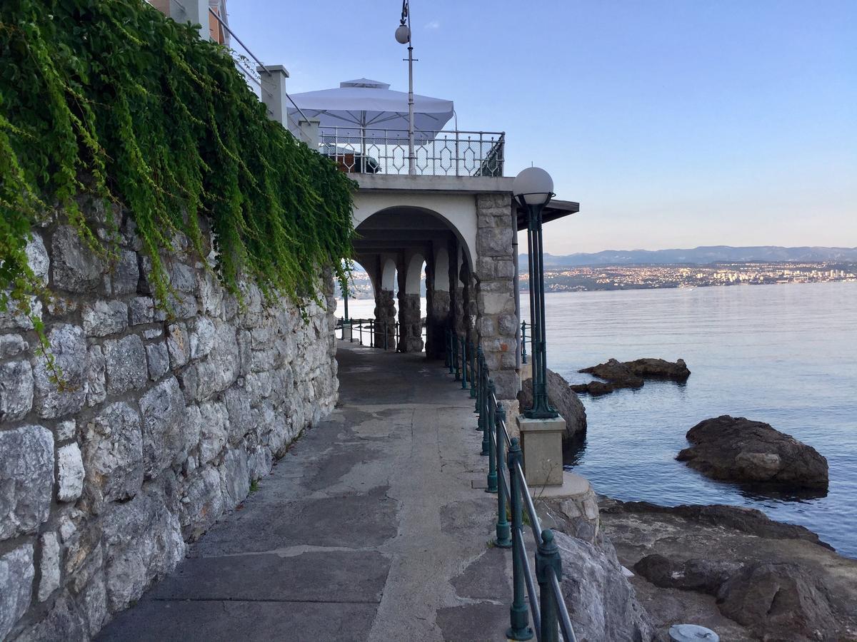 Apartment Lapov Ičići Εξωτερικό φωτογραφία